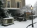 Snow, St Alfege churchyard, Greenwich P1070336